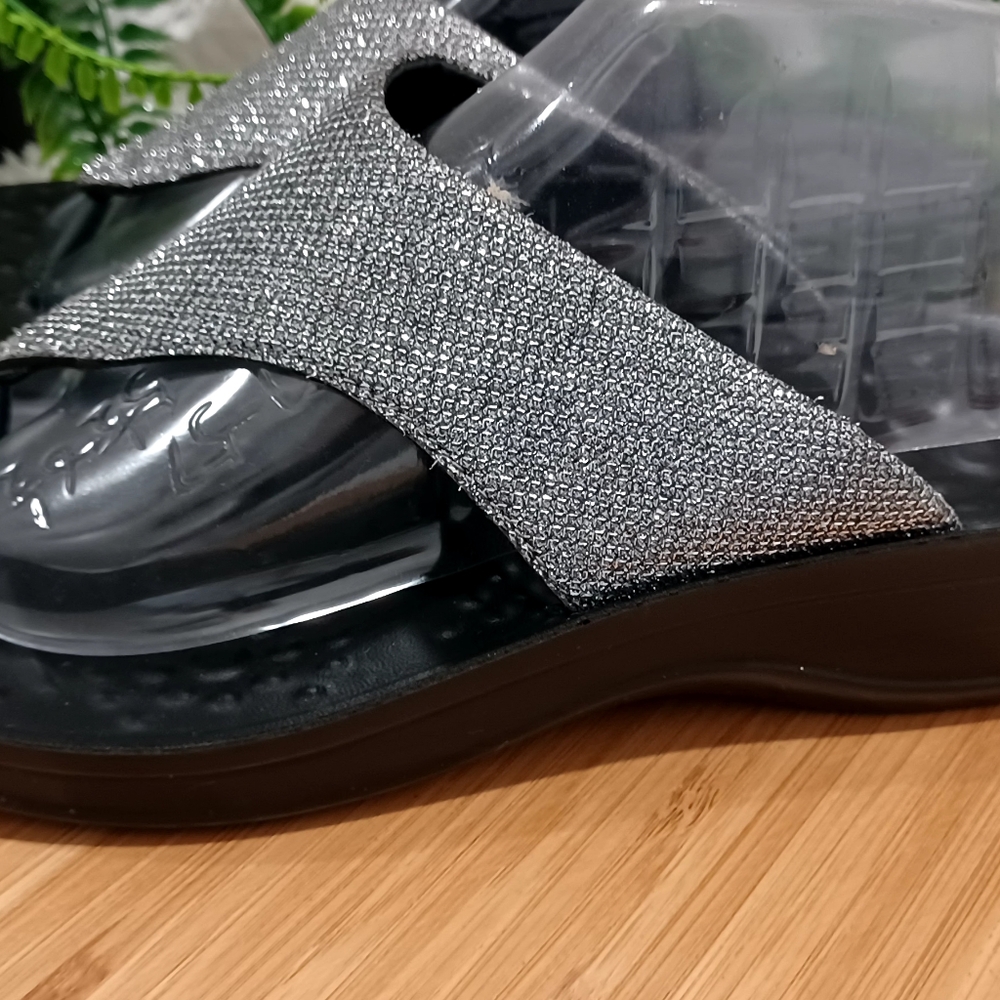 Aerothotic Womensilver Glitter Metalluc Flip Flop Platform Thong Sandals Sz 8.5 - Picture 5 of 12